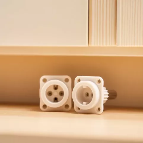 Jakie kołki do wieszania szafek kuchennych